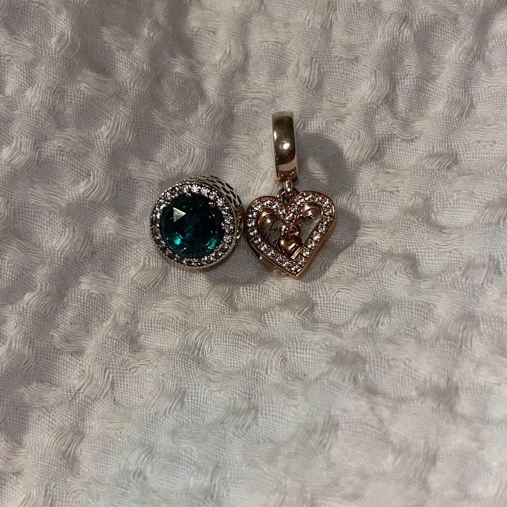Pandora Charm’s